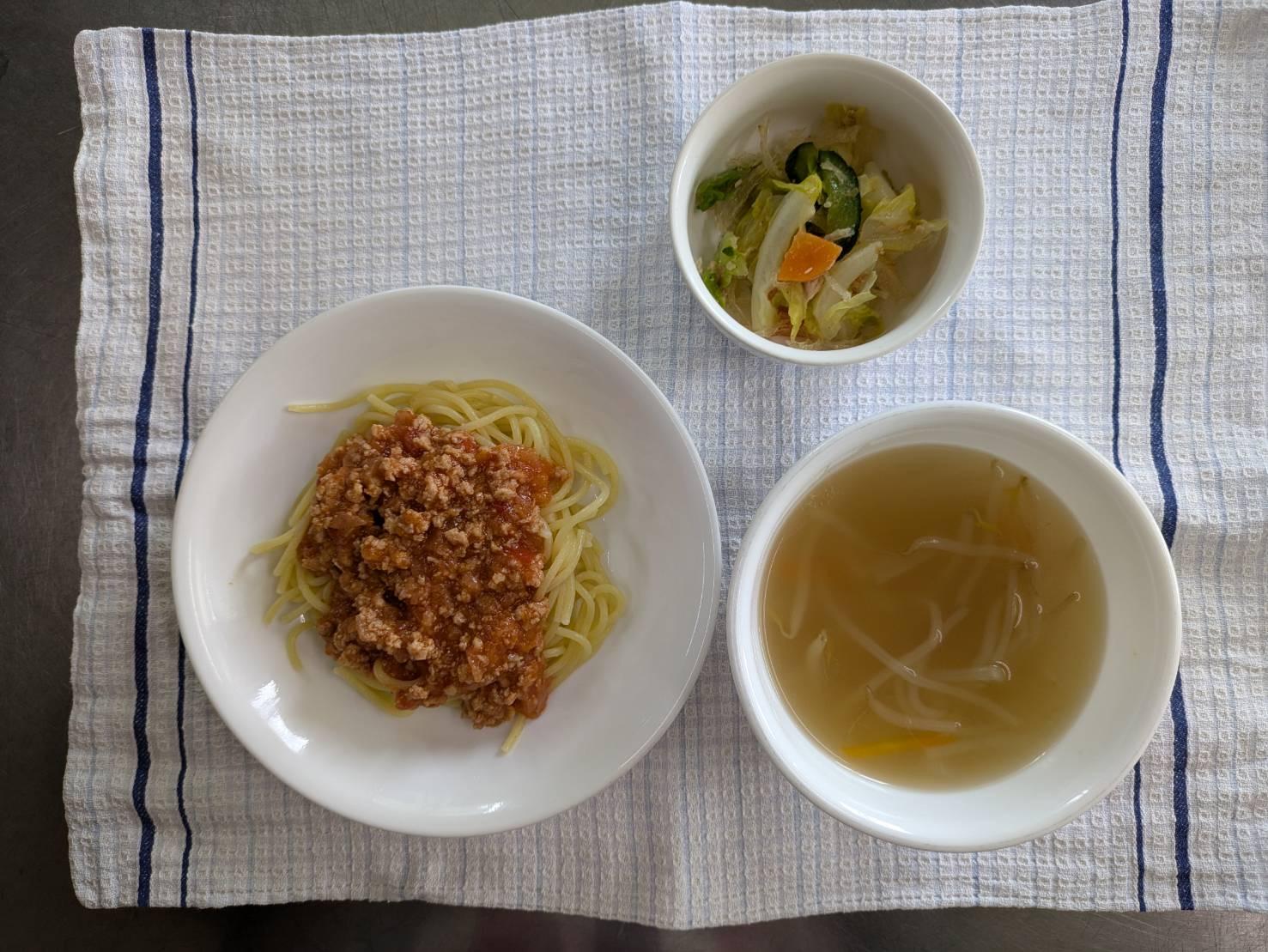 今日の給食　2025年4月18日